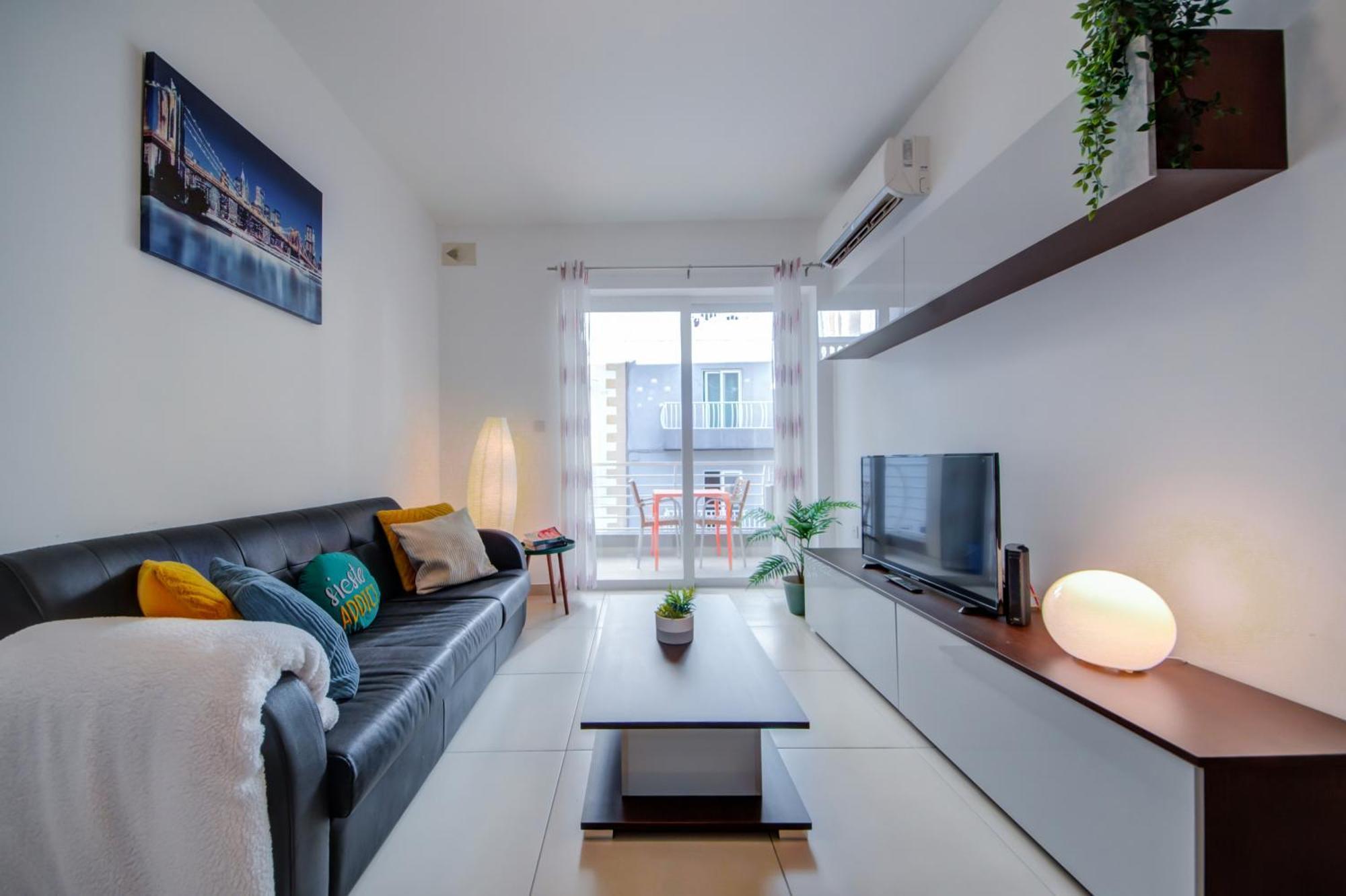 Stylish 2Br Apt With Balconies In St Julians, Paceville - Apt 6 By Vaganza Saint Julian's Екстер'єр фото